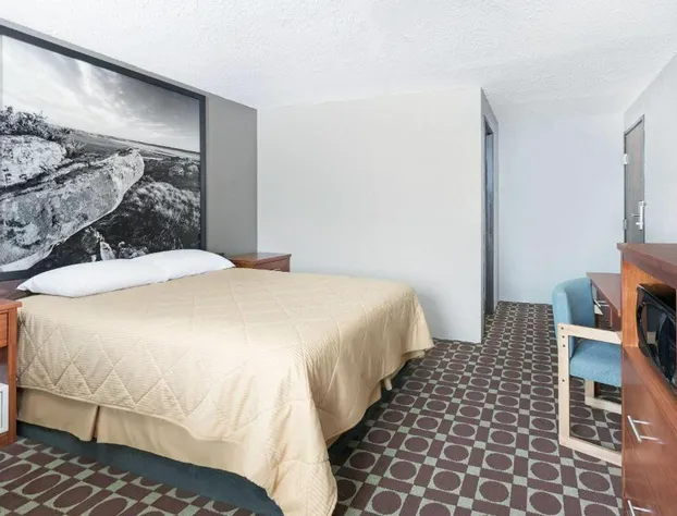 Super 8 by Wyndham Miles City hotel detail image 1