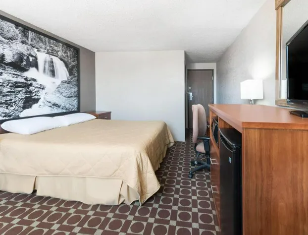 Super 8 by Wyndham Miles City hotel detail image 2