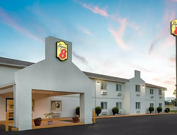 Super 8 by Wyndham Vicksburg hotel detail image 4