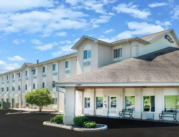 Baymont by Wyndham Rolla hotel detail image 1