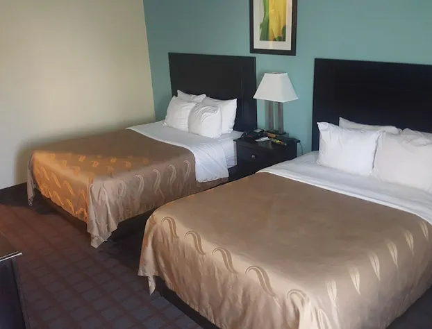 Red Lion Inn & Suites Blue Springs hotel detail image 2