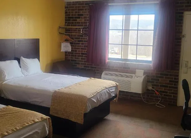 Travelodge by Wyndham Airport Platte City hotel detail image 3