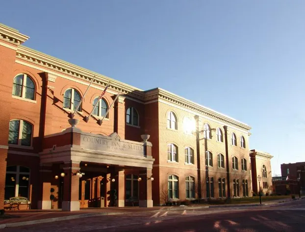 Country Inn & Suites by Radisson, St. Charles Historic District hotel detail image 1