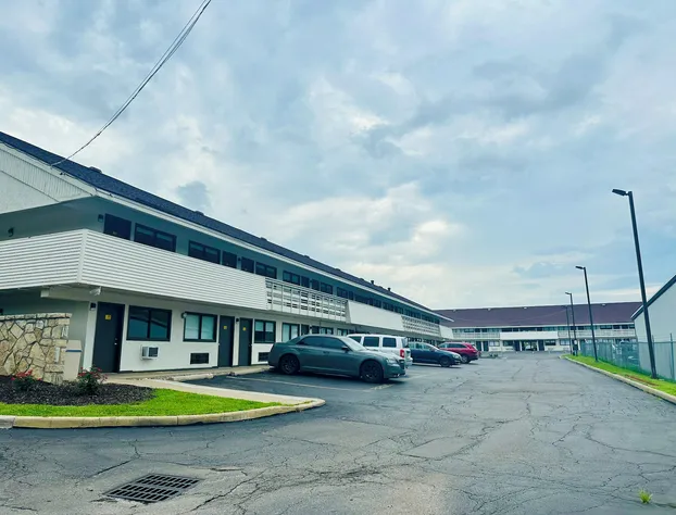 Days Inn by Wyndham Kansas City Northeast hotel detail image 3