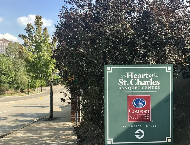 Comfort Suites St Charles - St Louis hotel detail image 3