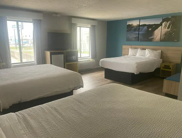 Days Inn by Wyndham Warrensburg hotel detail image 2