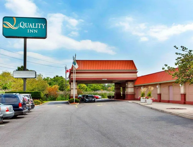 Quality Inn Meadowlands hotel detail image 1
