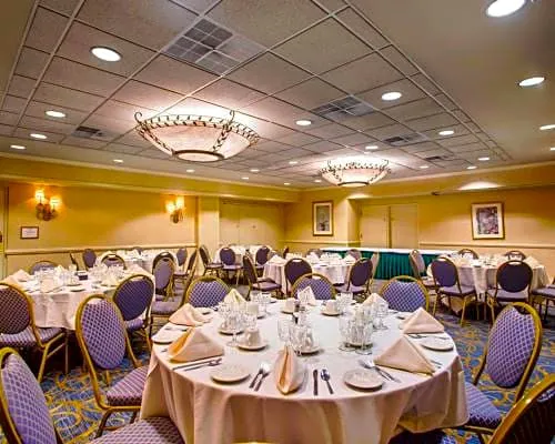 Quality Inn Meadowlands hotel detail image 3