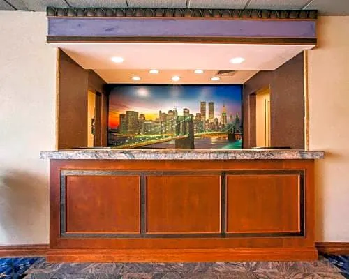 Quality Inn Meadowlands hotel detail image 4