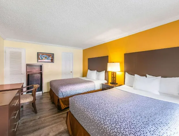 AC Lodge by Beach and Boardwalk hotel detail image 2