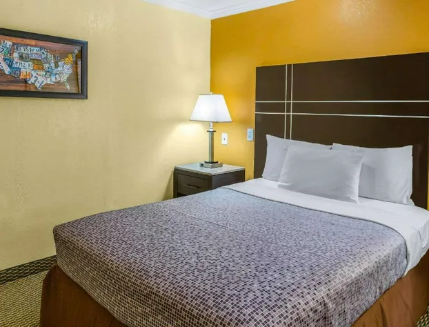 AC Lodge by Beach and Boardwalk hotel detail image 3