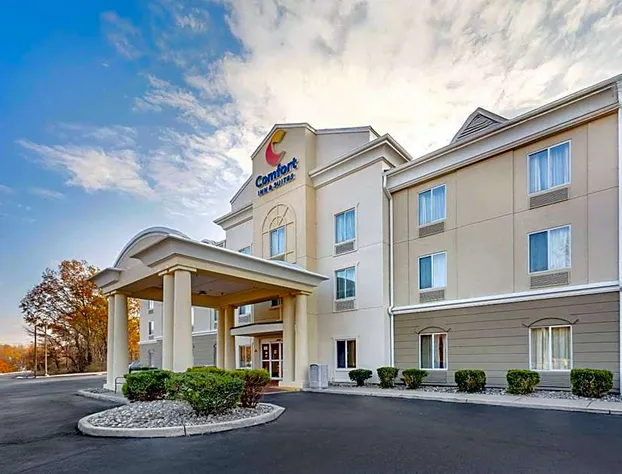 Comfort Inn And Suites hotel detail image 2