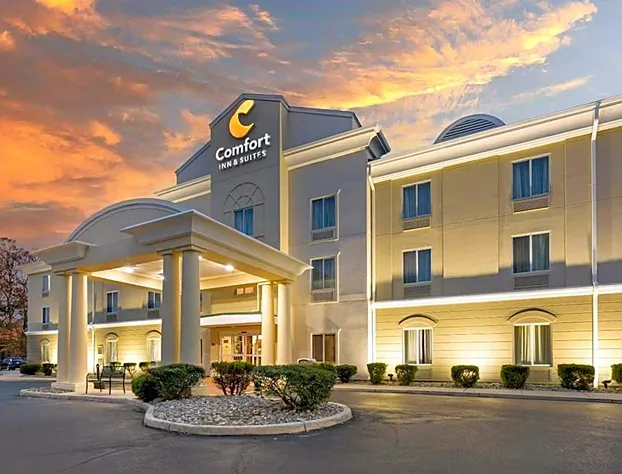 Comfort Inn And Suites hotel detail image 4