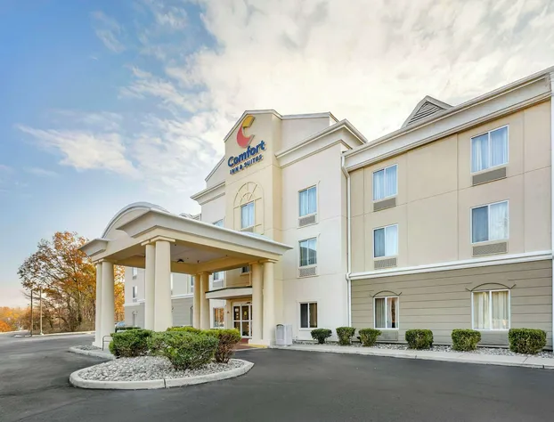 Comfort Inn & Suites Carneys Point - Pennsville hotel detail image 2
