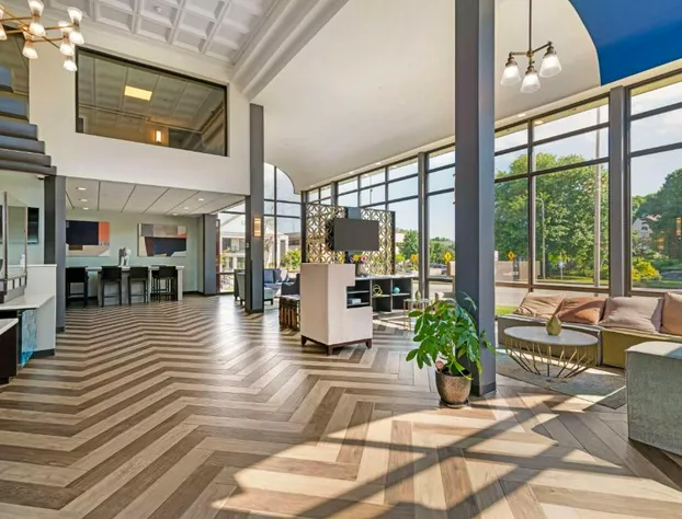 Best Western Plus Landmark Inn hotel detail image 4