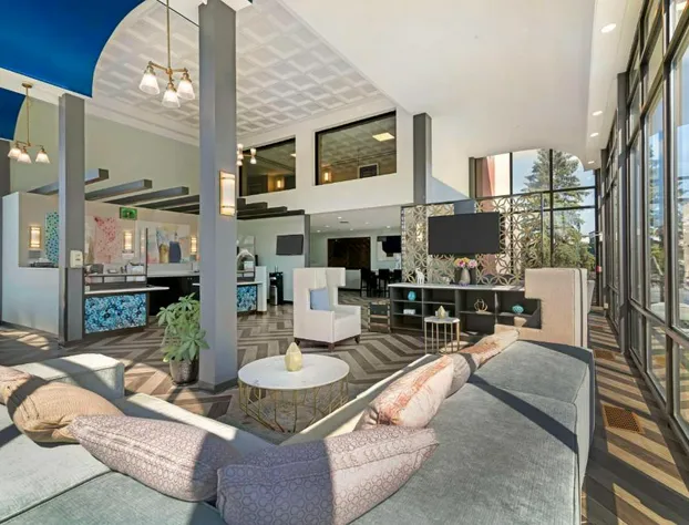 Best Western Plus Landmark Inn hotel detail image 3