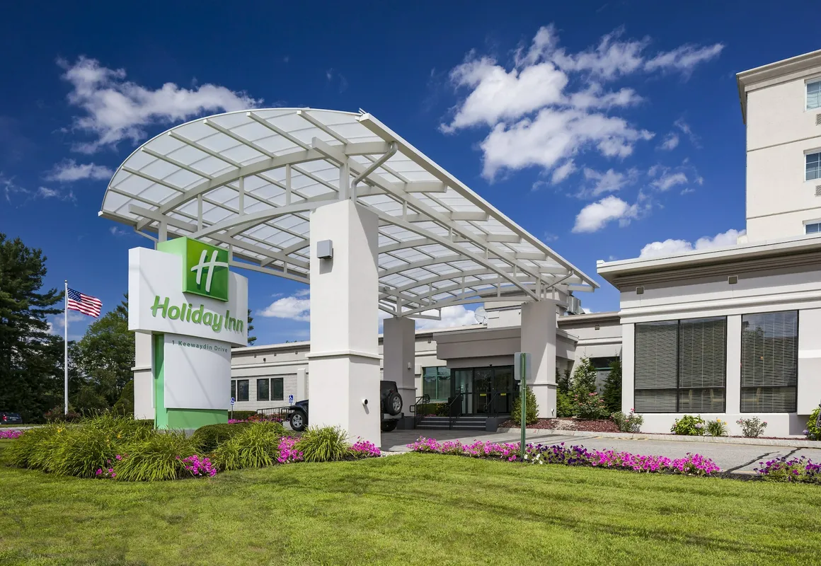 Holiday Inn Salem - I-93 at Exit 2 by IHG hotel hero