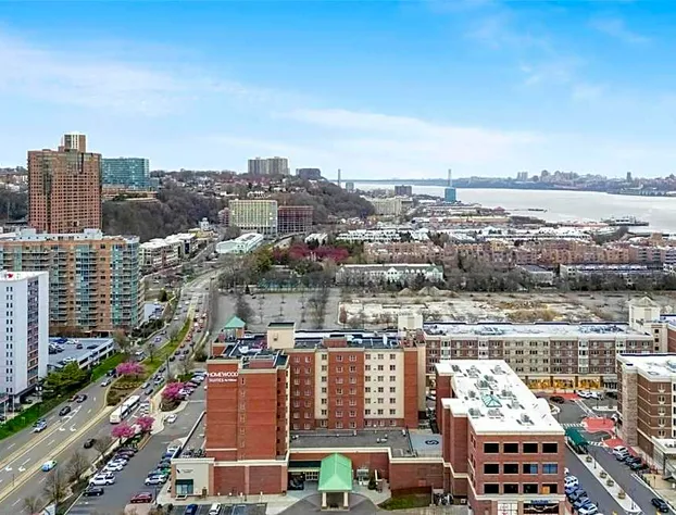 Homewood Suites by Hilton Edgewater hotel detail image 1