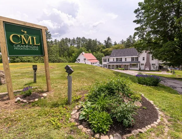 Cranmore Mountain Lodge Bed & Breakfast hotel detail image 1