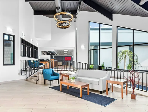 HomeTowne Studios by Red Roof & Conference Center Cortland hotel detail image 4