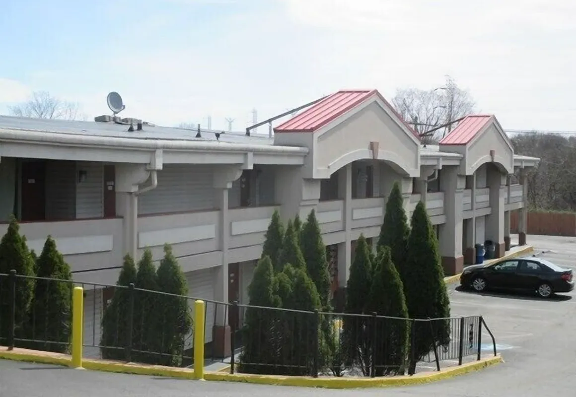 Red Carpet Inn New Brunswick hotel hero