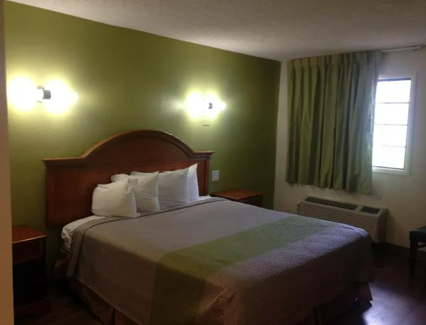 Red Carpet Inn New Brunswick hotel detail image 4