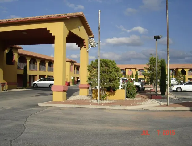 Days Inn by Wyndham Carlsbad hotel detail image 3