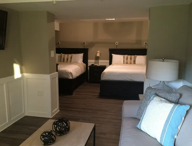 Super 8 by Wyndham Albany hotel detail image 4