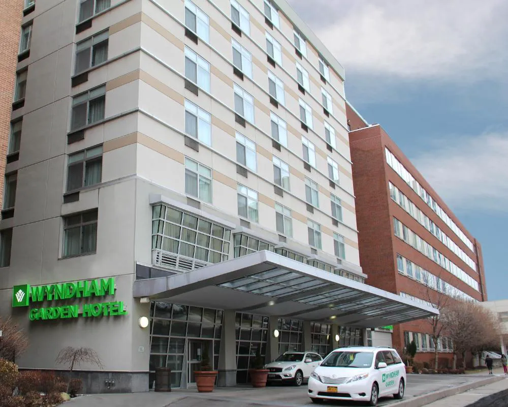 Wyndham Garden Buffalo Downtown hotel hero