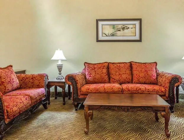 Super 8 by Wyndham Liverpool/Clay/Syracuse Area hotel detail image 2