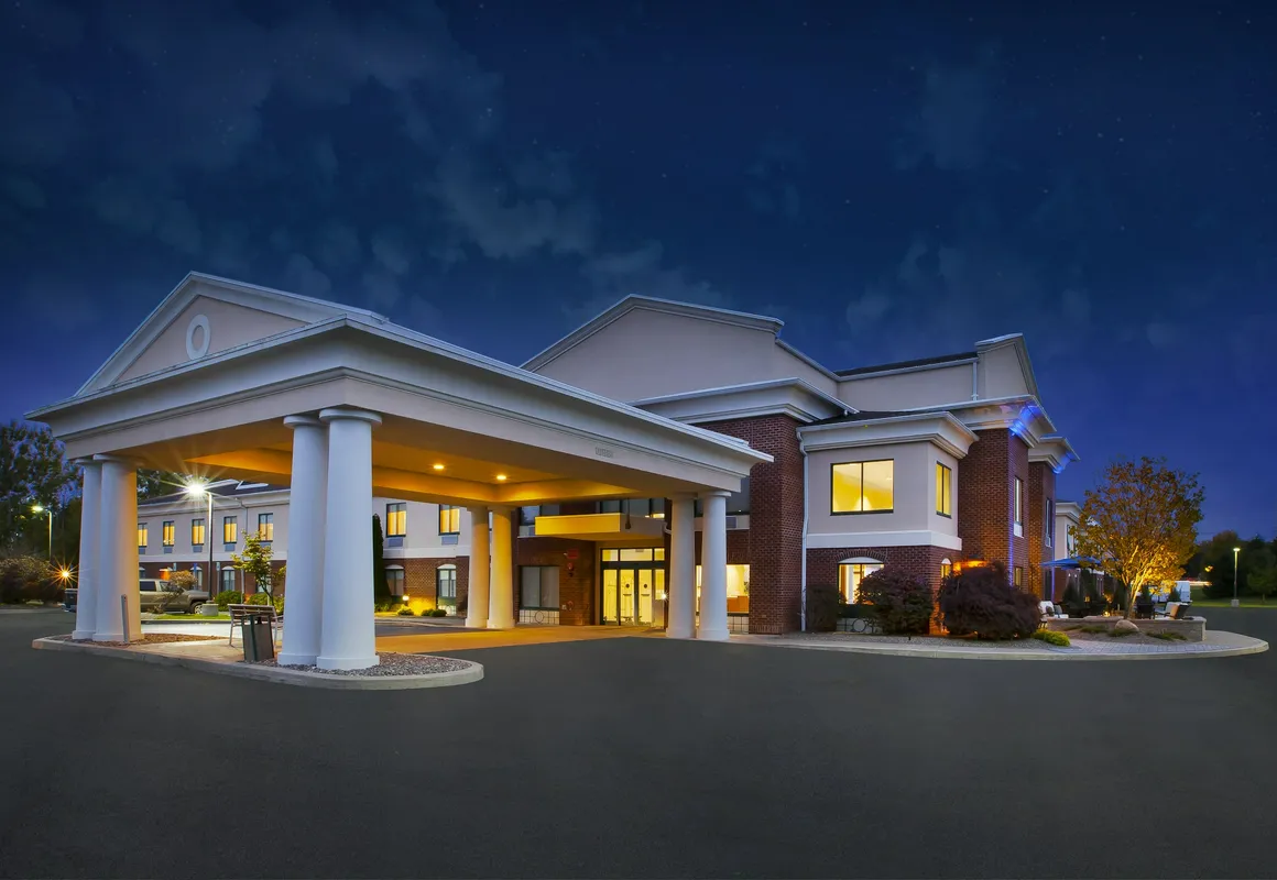 Holiday Inn Express Hotel & Suites Rochester - Victor by IHG hotel hero