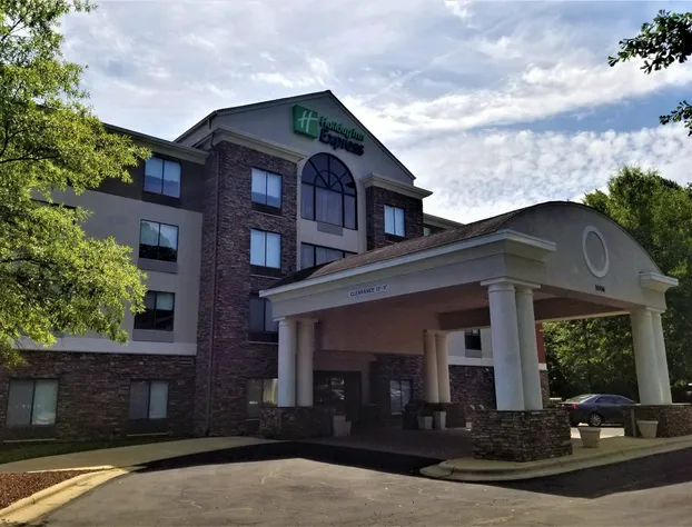 Holiday Inn Express Apex - Raleigh by IHG hotel detail image 3