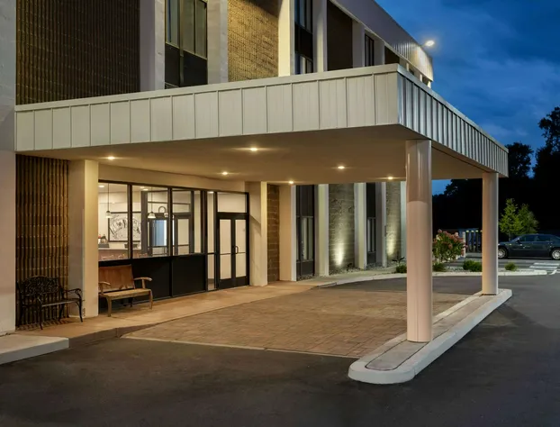 Super 8 by Wyndham Liverpool/Syracuse North Airport hotel detail image 3