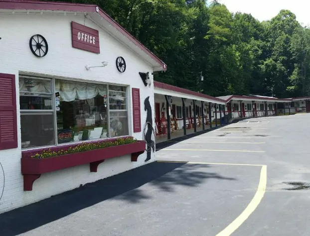 A Holiday Motel hotel detail image 2