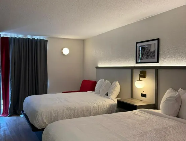Ramada by Wyndham Lumberton NC North hotel detail image 3