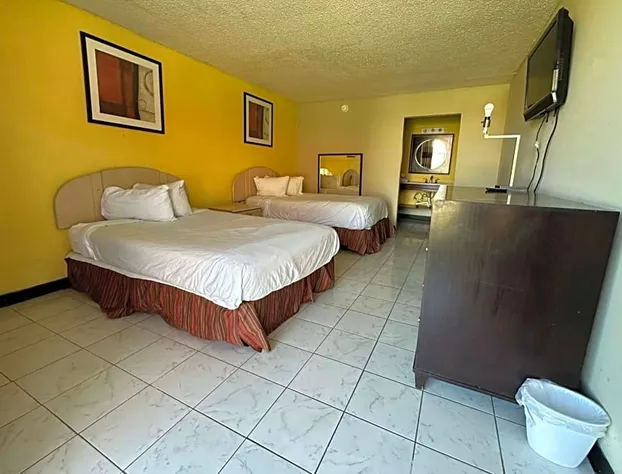 Travelodge by Wyndham Lumberton hotel detail image 3