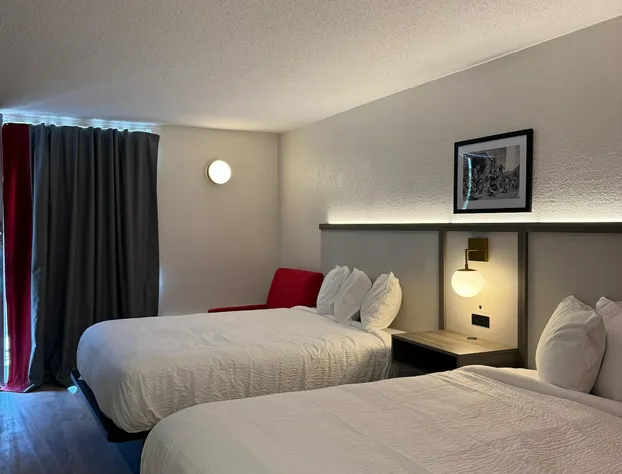 Ramada by Wyndham Lumberton NC North hotel detail image 1