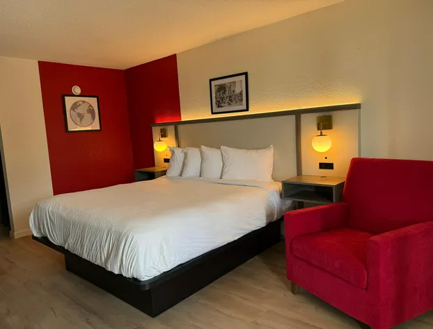 Ramada by Wyndham Lumberton NC North hotel detail image 3