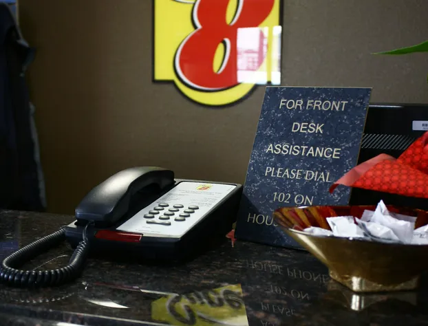 Super 8 by Wyndham Jamestown hotel detail image 2