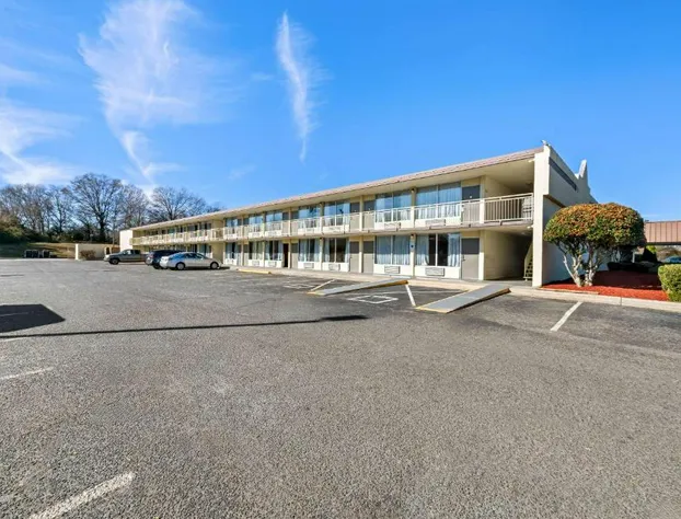 Rodeway Inn Monroe hotel detail image 1