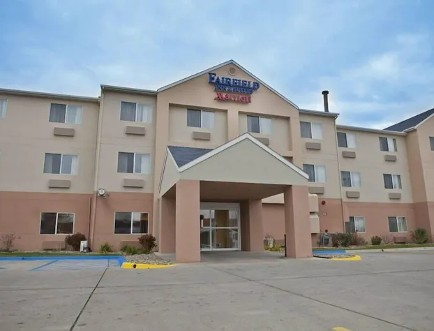 Country Inn & Suites by Radisson, Bismarck-Mandan hotel detail image 1