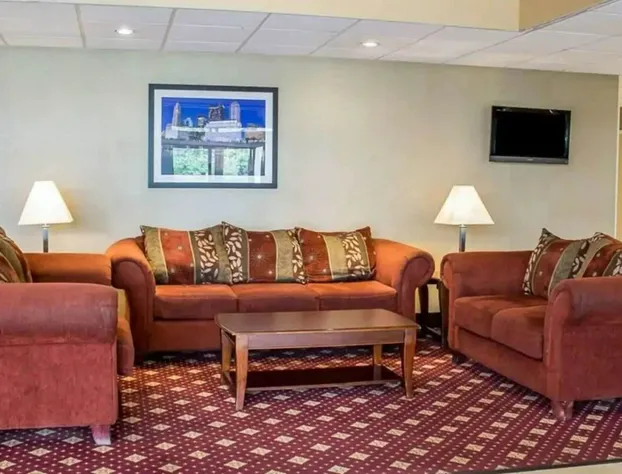 Norwood Inn & Suites Columbus hotel detail image 4