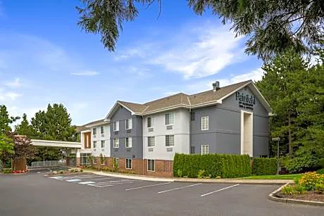 Fairfield Inn & Suites by Marriott Beaverton hotel hero