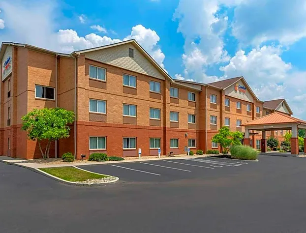 Comfort Suites Mason near Kings Island hotel detail image 2