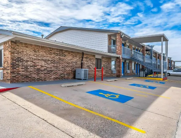 SureStay Hotel by Best Western Oklahoma City West hotel detail image 2