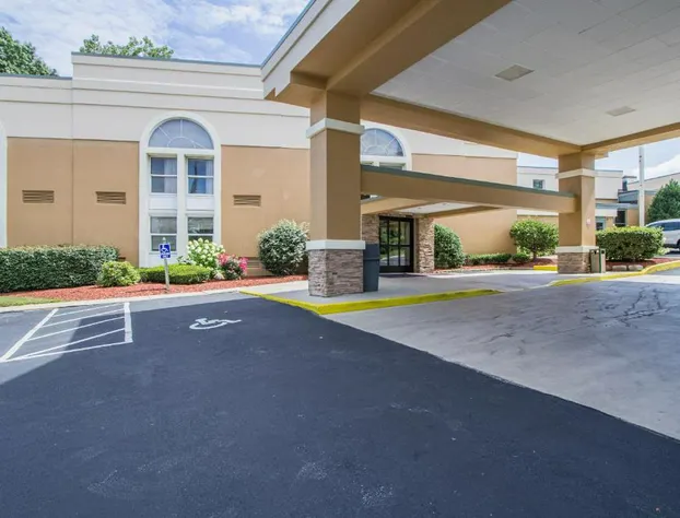 GreenRidge Hotel hotel detail image 2