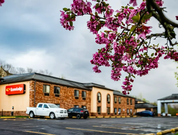 Econo Lodge Cleveland Southeast - Kent hotel detail image 1