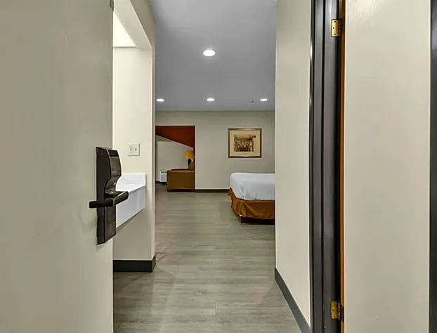 Baymont by Wyndham Zanesville hotel detail image 3