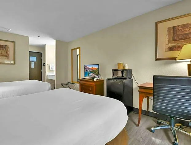 Baymont by Wyndham Zanesville hotel detail image 3