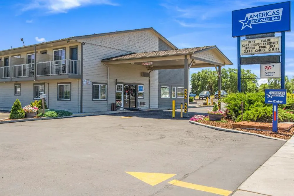 Americas Best Value Inn Burns hotel hero